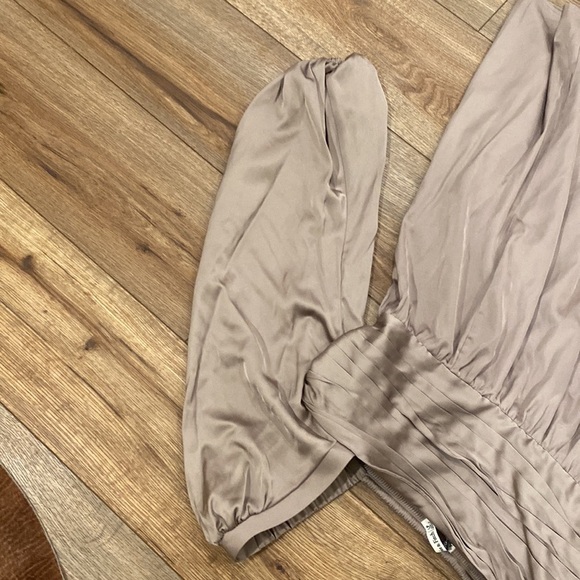 Abercrombie and Fitch mini dress - Picture 7 of 9